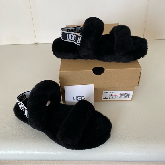 UGG Other - NWB UGG Big Kids' Oh Yeah Slides